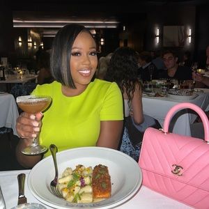 100% authentic 20P CHANEL coco small top handle caviar GHW Barbie pink